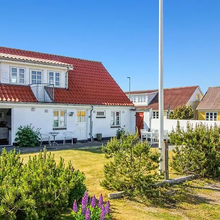 Evangelina - 350m From The Sea By Interhome
